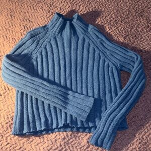American Eagle Sweater Size Small.